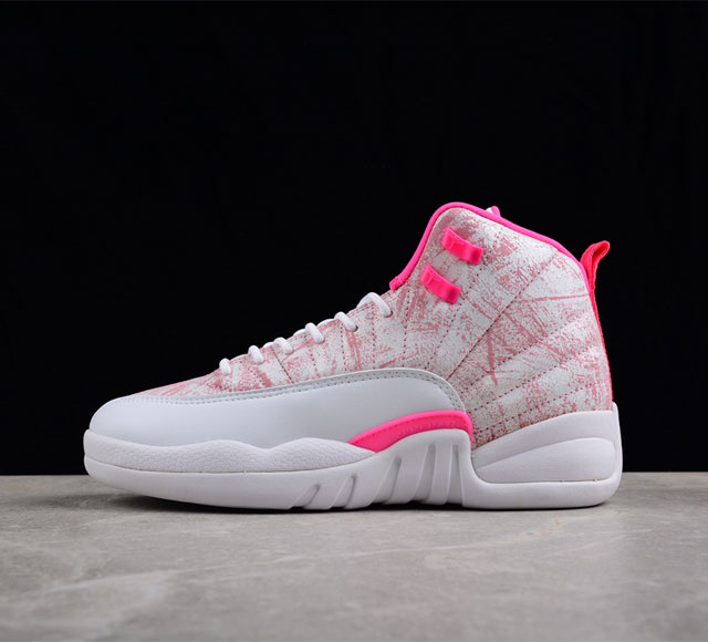 Air Jordan 12 Retro AJ12 乔12 樱花粉 女子时尚潮流运动鞋 货号 510815-101 尺码 36 36.5 37.5 38 38.