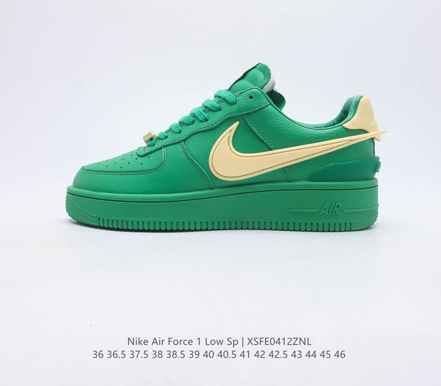 公司级 Ambush x Nk Air Force 1 07 Low 耐克 空军一号低帮休闲板鞋 鞋面采用了优质原厂头层皮革 标志性的 Swoosh 延伸至鞋