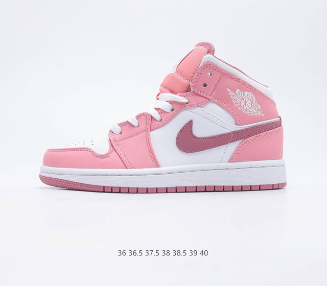 耐克 NIKE AIR JORDAN 1 MID AJ1乔1运动鞋复古休闲篮球鞋 高帮设计 提高了与足部的贴合度 给人不一样的穿着体验 高帮的设计给人帅气的印