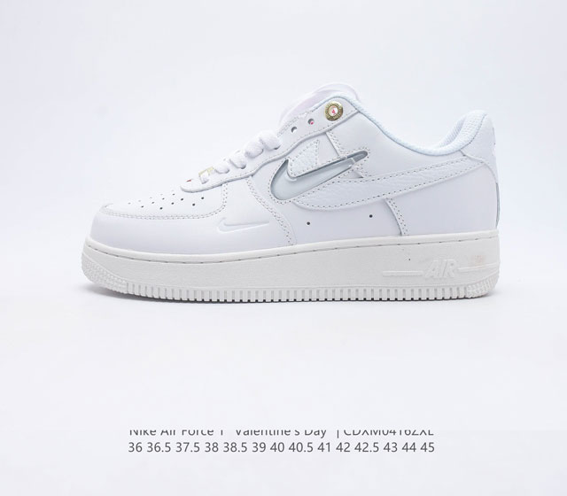 耐克Nike Air Force 1 Low 空军一号低帮百搭休闲运动板鞋 柔软 弹性十足的缓震性能和出色的中底设计 横跨复古与现代的外型结合 造就出风靡全球