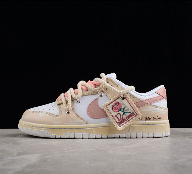 Nk Dunk Low ESS 定制版 Vibe风 做旧氧化解构玫瑰布贴低帮休闲板鞋 DH9765-100 尺码 36 36.5 37.5 38 38.5 3