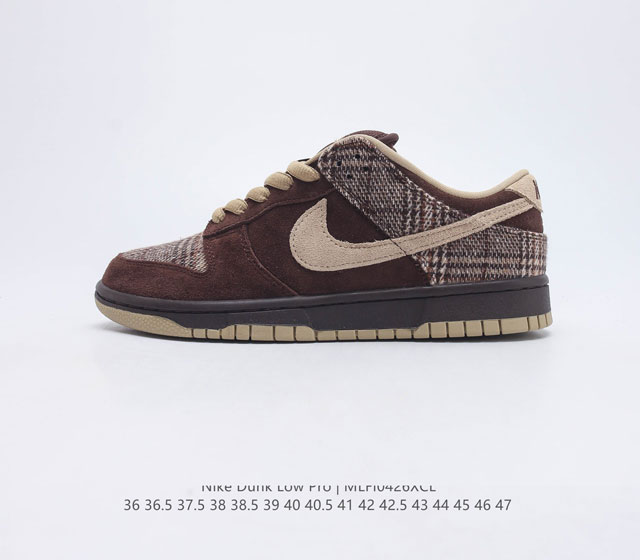 公司级耐克Nike SB Zoom Dunk Low 板鞋 系列经典百搭休闲运动板鞋加厚鞋舌的填充 使舒适性大大提升 同时也更方便穿脱中底部分则加入了脚感柔软