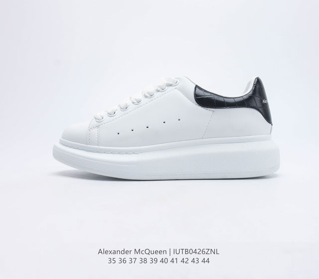 热销经典款 AlexanderMcQueen 亚历山大 麦昆MCQ 情侣款运动小白鞋厚底增高闪尾光滑牛皮平底鞋休闲鞋 时尚男女板鞋潮运动鞋 火爆到大街小巷无人