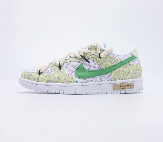 耐克 Nike Dunk Low SE Free. 99 GS 腰果复古休闲板鞋 情人节定制复古vibe风芝加哥打孔绑带低帮板鞋 采用天然皮革 经久耐穿 塑就