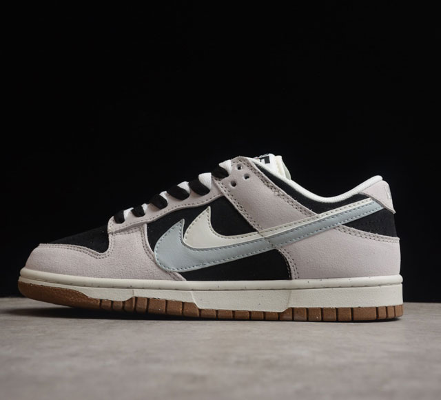 Nike Dunk Low SE 85 经典复古休闲板鞋女款双钩 定制版 官方货号 D09457-100 选用经典的Dunk 鞋型 以免子饼干为创作灵感 对鞋