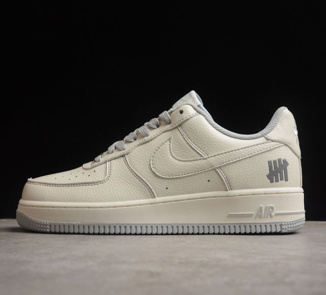 Undefeated x Nk Air Force 1 07 Low 米白银 空军一号低帮休闲板鞋 UN1988-666 打造纯正空军版型#专注外贸渠道 全掌