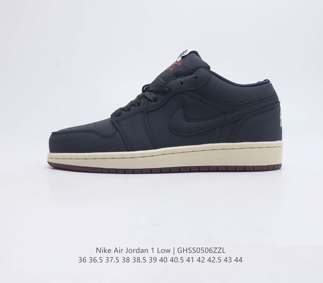 耐克Nike Air Force 1 Low 空军一号低帮百搭休闲运动板鞋 柔软 弹性十足的缓震性能和出色的中底设计 横跨复古与现代的外型结合 造就出风靡全球