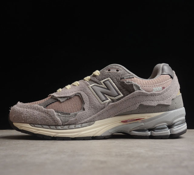 New Balance 新百伦 烟雨紫 复古休闲跑步鞋 M2002RDY 市售最高版本 真正原厂数据开发 原厂网纱 正确卡色皮料冲裁组合 匠心打造 鞋面鞋底工