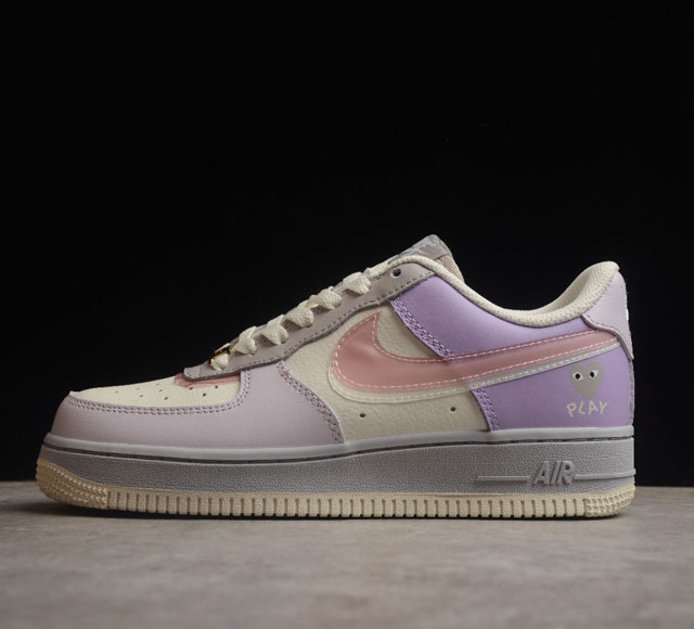 Comme Des Garcons x Nk Air Force 1 Low 川久保玲联名 空军一号低帮休闲板鞋 官方货号 CJ0304-016 打造纯正空军