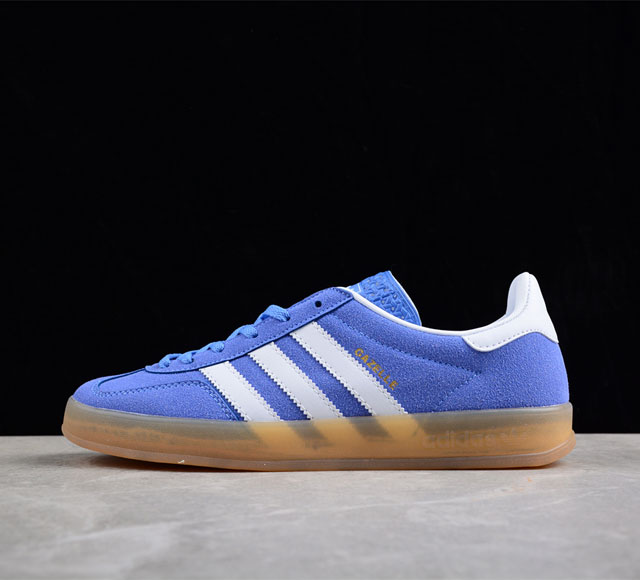 Ad Originals Gazelle Indoor 三叶草复古休闲防滑耐磨低帮板鞋货号 HQ8717 尺码 36 36.5 37 38 38.5 39 4