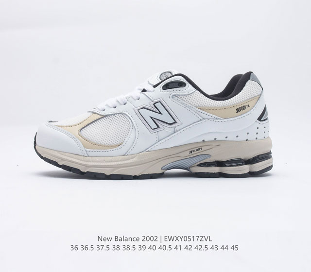 新百伦 New Balance 2002R 跑鞋 时尚男女运动鞋厚底增高老爹鞋 沿袭了面世之初的经典科技 以 ENCAP 中底配以升级版 N ERGY 缓震物