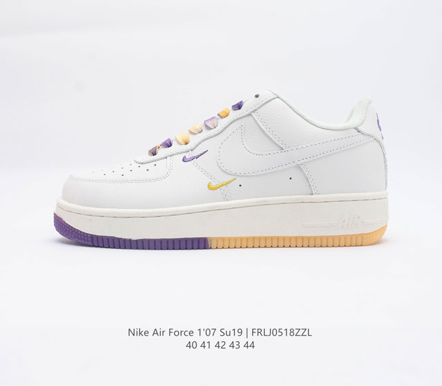 耐克 Nike Air Force 1 07 SU19 空军一号百搭休闲运动板鞋 柔软 弹性十足的缓震性能和出色的中底设计 横跨复古与现代的外型结合 造就出风