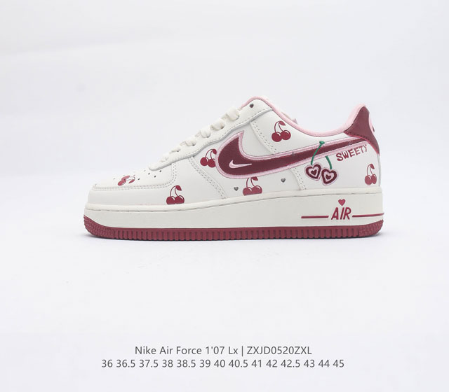 真标Nike Air Force 1 Low 情人节限定樱桃 NIKE今年的情人节空军真的是细节满满 白粉红配色透露出一丝浪漫的气息 连透气孔和金属鞋扣都是形