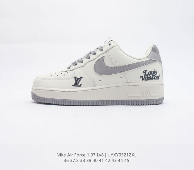 耐克 Nike Air Force 1 空军一号运动鞋 设计灵感源自摔跤运动 助你发挥天赋 震撼全场 华丽设计搭配优质皮革 契合不同造型 增添夺目风采 打造纯