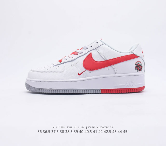 真标耐克Nike Air Force07 空军一号低帮百搭休闲运动板鞋 柔软 弹性十足的缓震性能和出色的中底设计 横跨复古与现代的外型结合 造就出风靡全球三十