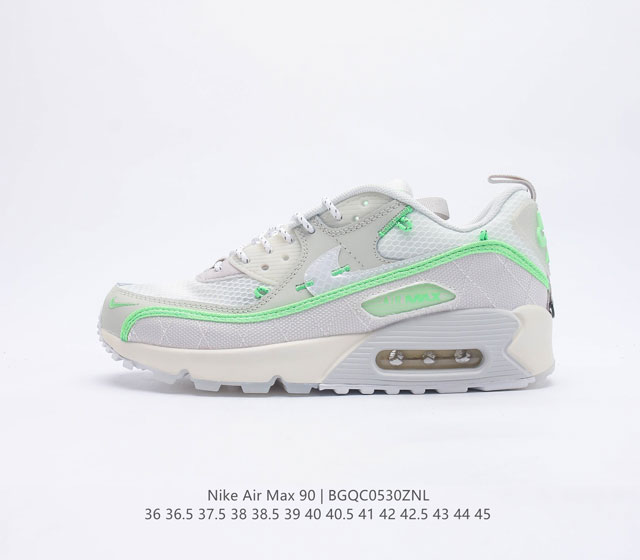 NIKE AIR MAX 90 时尚复古运动鞋 穿着出来的不仅是舒适 而是休闲运动与时尚的相结合 它既可以当动运跑鞋来穿 也可以当休闲鞋来穿 无论搭配什么裤子