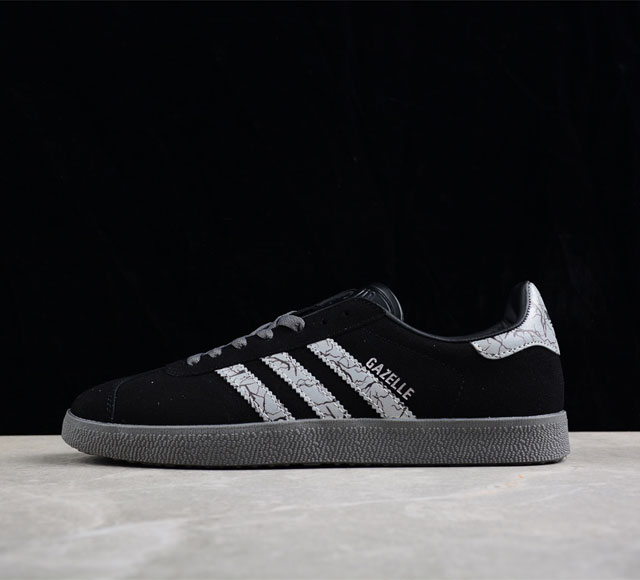 AD Originals Gazelle 三叶草休闲板鞋货号 GZ2753 尺码 36 36.5 37 38 38.5 39 40 40.5 41 42 42