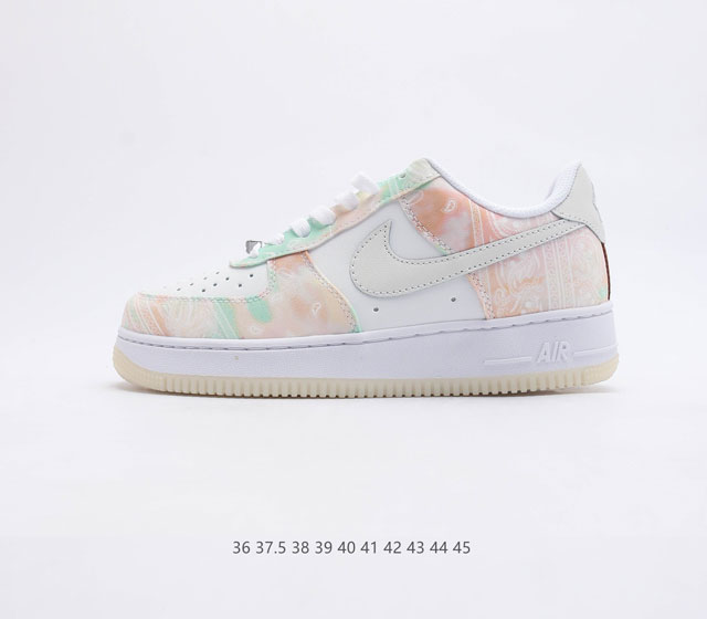 耐克Nike Air Force 1 Low 空军一号 AF1 低帮百搭休闲运动板鞋 柔软 弹性十足的缓震性能和出色的中底设计 横跨复古与现代的外型结合 造就