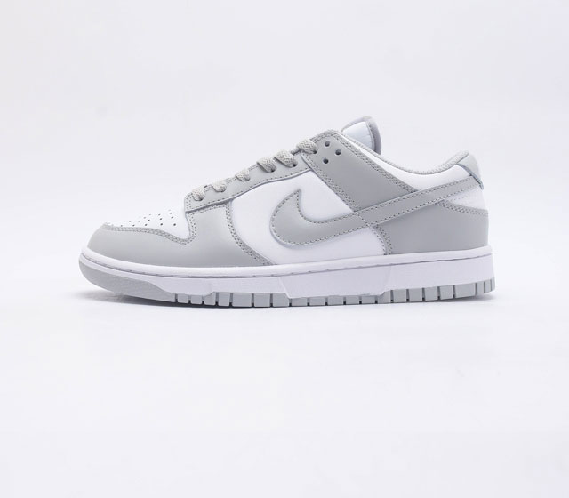 特价 耐克 Nike Dunk Low Retro 运动鞋复古板鞋 作为 80 年代经典篮球鞋款 起初专为硬木球场打造 后来成为席卷街头的时尚标杆 现以经典细