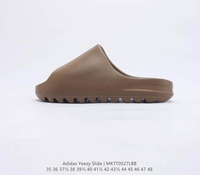 阿迪达斯 Adidas YEEZY SLIDE 经典运动拖鞋时尚厚底增高男女一字拖鞋 YEEZY SLIDE椰子拖鞋的外观十分吸引人 融合了舒适与时尚