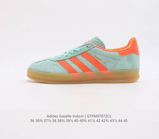 Adidas Originals Gazelle Indoor 三叶草复古休闲防滑耐磨低帮板鞋 鞋款采用柔软的绒面革和耐用的皮革衬里融合在橡胶外底上 具有半