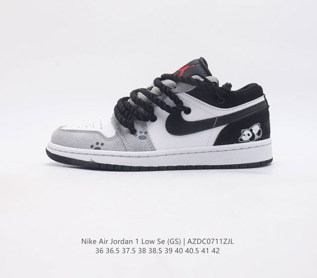 公司级 Air Jordan 1 Low Panda Aj1 乔1熊猫 低帮篮球鞋 原鞋开发 大厂代工流水线打造 公司货既视感 细节随意对比 低帮设计 提高了与