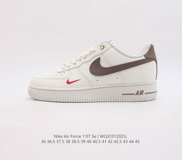 耐克 Nike Air Force 1 '07空军一号经典篮球鞋休闲运动鞋 穿上 Air Force 1 '07 运动鞋革新经典篮球鞋 助你踢踩跳跺 滑步旋转