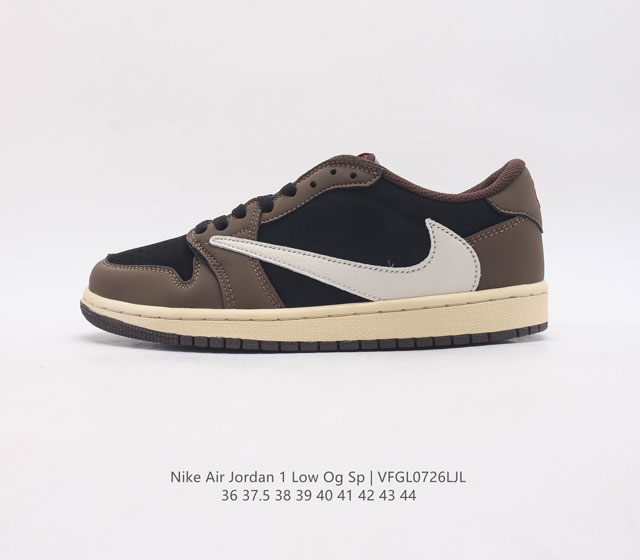 耐克运动鞋 NIKE Air Jordan 1 Low OG S 倒勾 低帮篮球鞋 AJ1 乔丹1代 aj1 乔1 反向脚趾复古运动鞋。亮点之处在于鞋侧的倒置