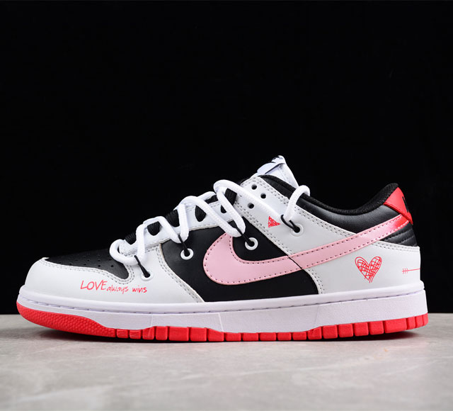 Nk SB Dunk Low 情人节限定定制版解构绑带休闲板鞋货号 FD9762-061尺码 36 36.5 37.5 38 38.5 39 40 40.5 4