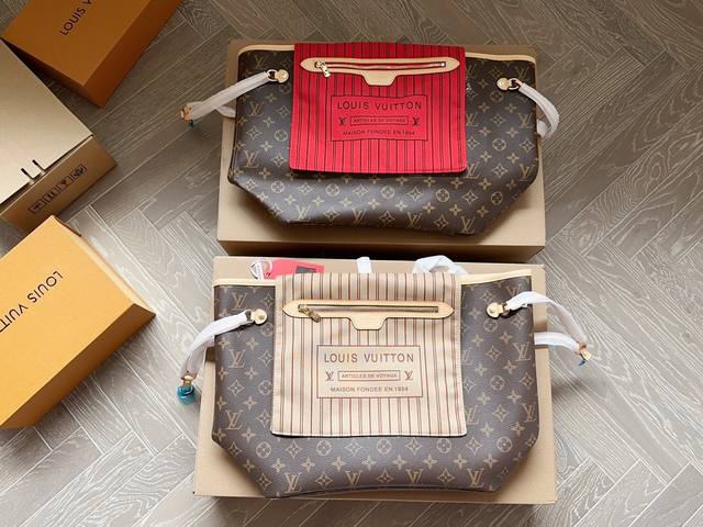 全套包装 复刻版 Size 32*28Cm L家 Neverfull 中号购物袋 骨灰级产物 全钢五金 车线末端均为三针重线加固 搭配进口变色皮哦 大家拿到后可