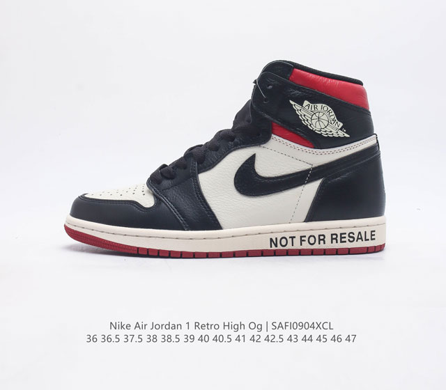 耐克 Nike Air Jordan 1 Retro High Og 乔丹一代篮球鞋复刻运动鞋 皮面高帮板鞋的设计灵感源自运动夹克 带你重温入选球队时刻 采用经