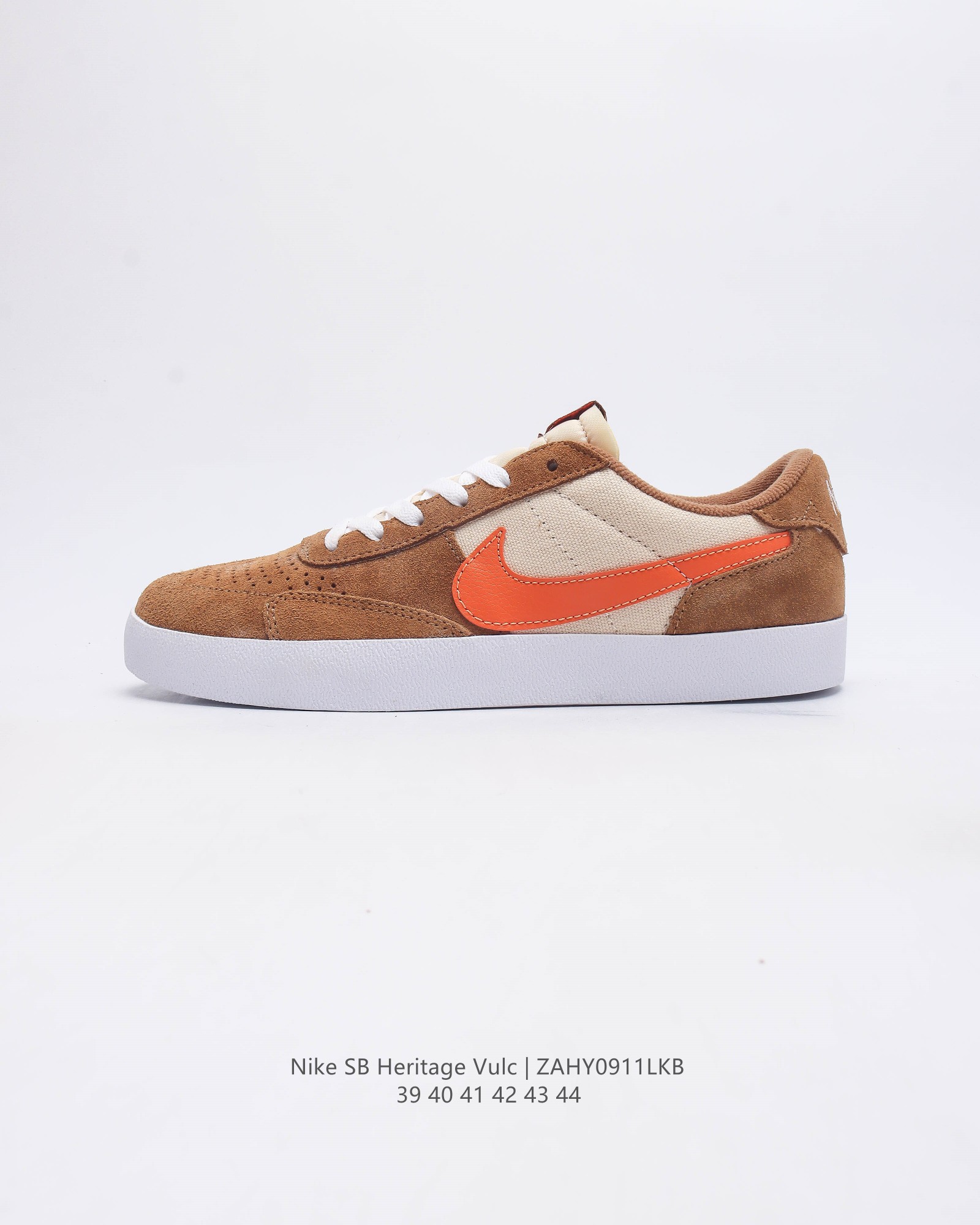 真标 耐克nike Sb Heritage Vulc 开拓者低帮休闲男士运动板鞋 复古拼接鞋面 时尚潮流百搭舒适透气耐磨防滑低帮 这款鞋向经典滑板鞋款致敬 绒面