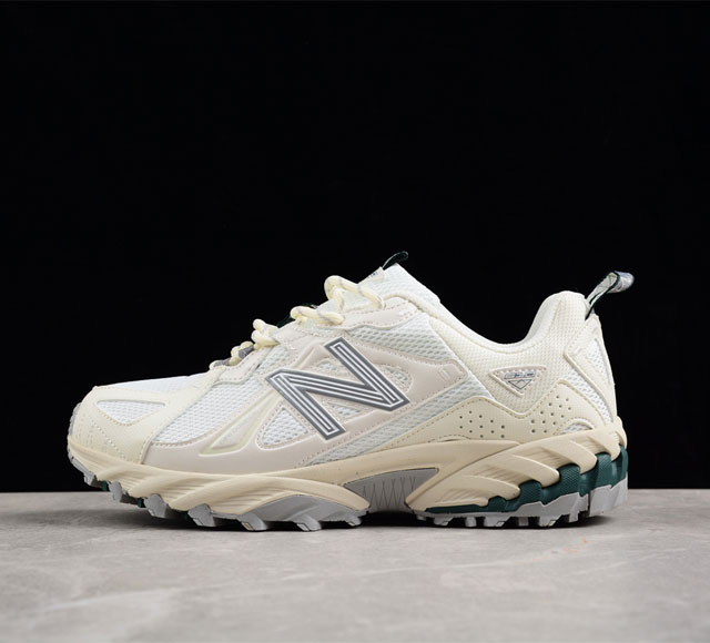 New Balance Ml 系列 复古休闲运动慢跑鞋 Ml Tag #鞋款以更纯粹的复古风格设计打造的全新造型 侧身还以解构设计 样式别具新意 中底高弹pu材