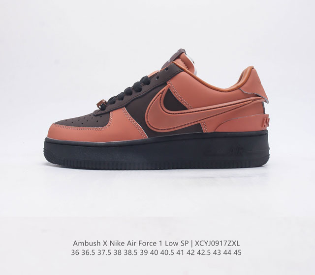 耐克 空军一号 Af1 低帮休闲板鞋 Ambush X Nk Air Force 1 07 Low Sp 空军一号联名 标志性的swoosh延伸至鞋跟之外 鞋舌