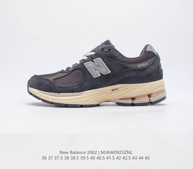 新百伦 New Balance 2002R 跑鞋 男女运动鞋 沿袭了面世之初的经典科技 以 Encap 中底配以升级版 N-Ergy 缓震物料 鞋面则采用特色的