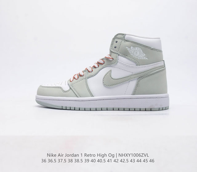 头层皮 耐克 Nike Air Jordan 1 Retro High Og 乔丹一代篮球鞋复刻运动鞋 皮面高帮板鞋的设计灵感源自运动夹克 带你重温入选球队时刻