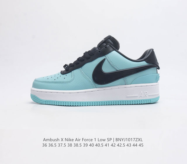 耐克 空军一号 Af1 低帮休闲板鞋 Ambush X Nk Air Force 1 07 Low S 空军一号联名 标志性的swoosh延伸至鞋跟之外 鞋舌和