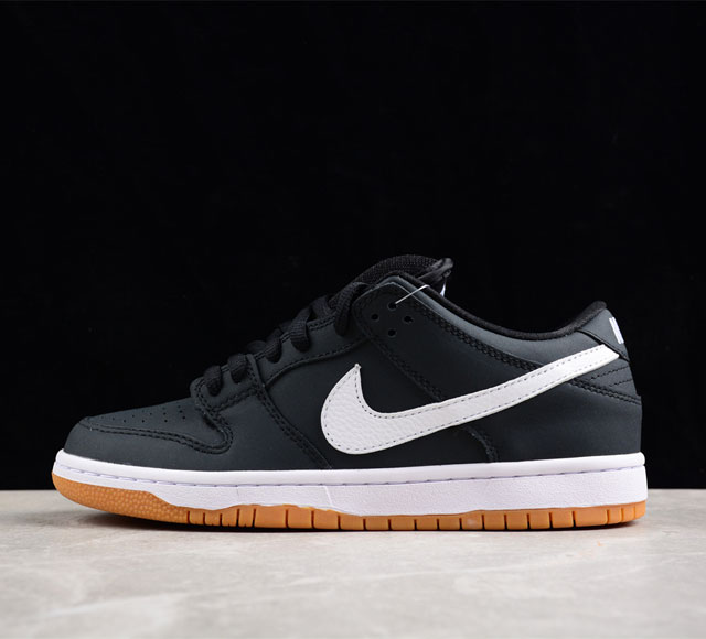 Nike Sb Dunk Low Black Gum 新黑生胶cd25 6 尺码 40 40 5 41 42 4 43 44 4 45 46 4