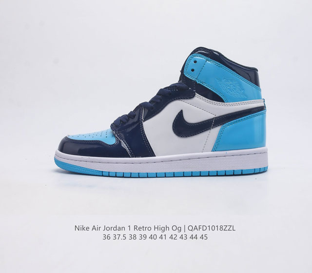 耐克 Nike Air Jordan 1 Retro High Og 乔丹一代aj1 乔1 Aj1 篮球鞋复刻运动鞋 皮面高帮板鞋的设计灵感源自运动夹克 带你重