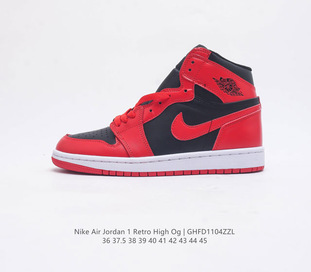 耐克 Nike Air Jordan 1 Retro High Og 乔丹一代篮球鞋复刻运动鞋 皮面高帮板鞋的设计灵感源自运动夹克 带你重温入选球队时刻 采用经