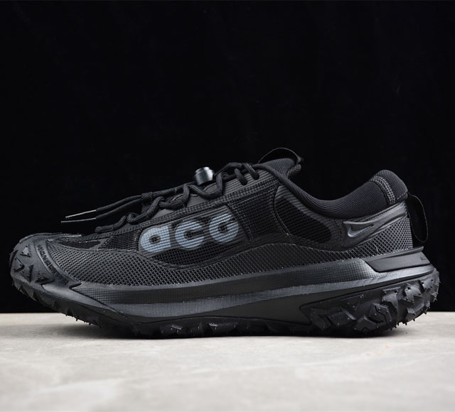 Nk Acg Mountain Fly 2 Low Gtx Se 户外登山运动鞋 Hf6245-001 鞋面采用 Gore-Tex 材料 质地轻盈 耐穿拒水 结