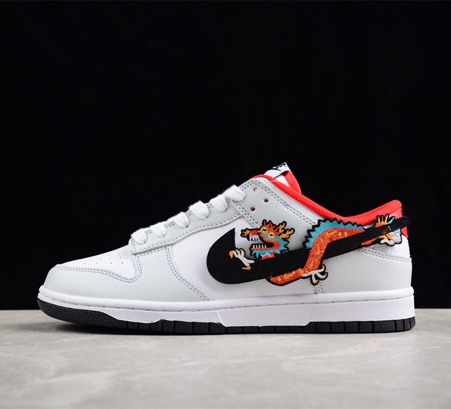 Nike Sb Dunk Low 龙年限定sb低帮休闲板鞋货号 Fz5528-101 尺码 36 36.5 37.5 38 38.5 39 40 40.5 41