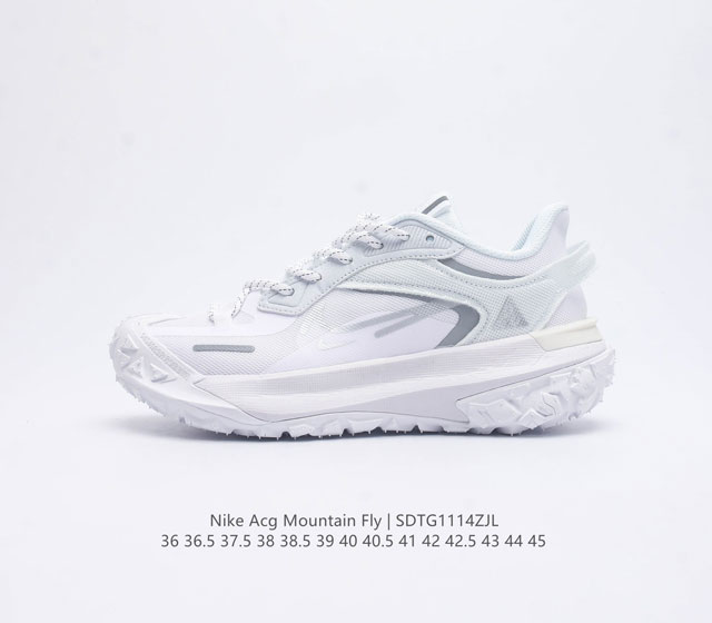 耐克 Nike Acg Mountain Fly Low Gtx Se 男女子运动鞋户外登山徒步鞋 采用匠心设计 打造耐穿迅疾风格 让你在沙漠 峡谷和深山中探险