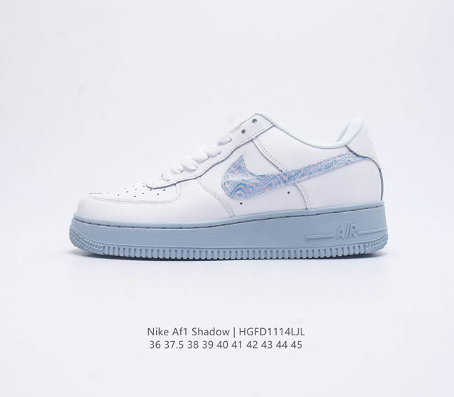 耐克男女士运动鞋 Nike Af1 Shadow 空军一号 轻量增高低帮板鞋休闲运动滑板鞋 此款运动鞋为经典篮球鞋款设计增添趣味 凸显俏皮风格 采用分层设计 搭