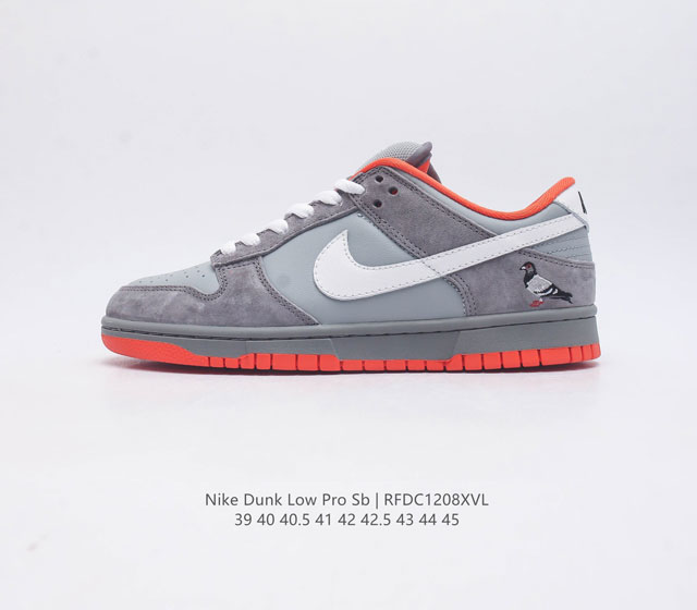 耐克nike Dunk Low 板鞋 Sb系列经典百搭休闲运动板鞋加厚鞋舌的填充 使舒适性大大提升 同时也更方便穿脱中底部分则加入了脚感柔软舒适zoomair气