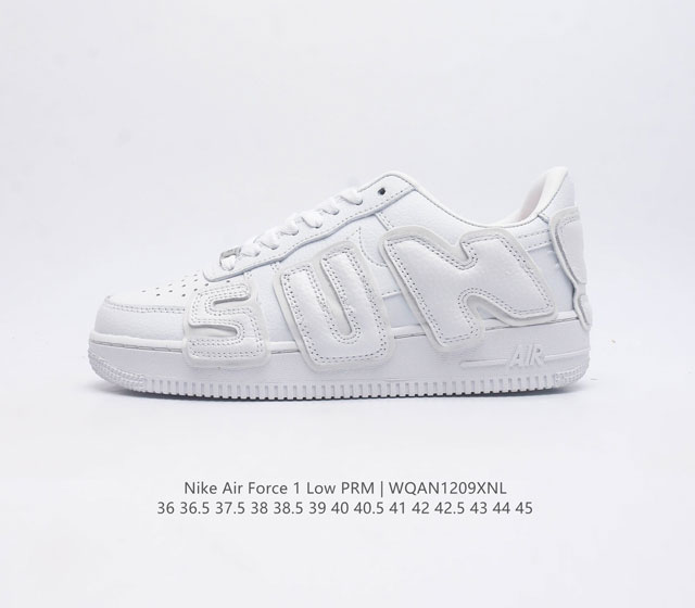 耐克 Nk Air Force 1 07 Low 联名款 3M反光 空军一号低帮休闲板鞋 鞋款鞋身以一袭白色为主调 搭配皮革材质打造 外侧分别饰有 Sun 以及