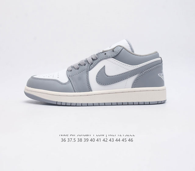 耐克 乔丹air Jordan 1 Low Aj1 乔1 乔丹1代 低帮板鞋复古文化休闲运动篮球鞋 从1985 年面世的元年款汲取设计灵感 采用简洁大方的经典外