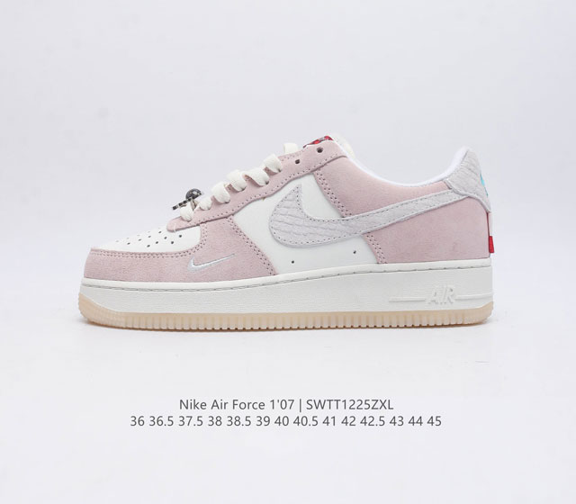 耐克 Nike Air Force 1 07 空军一号af1 低帮百搭休闲运动板鞋 柔软 弹性十足的缓震性能和出色的中底设计 横跨复古与现代的外型结合 造就出风