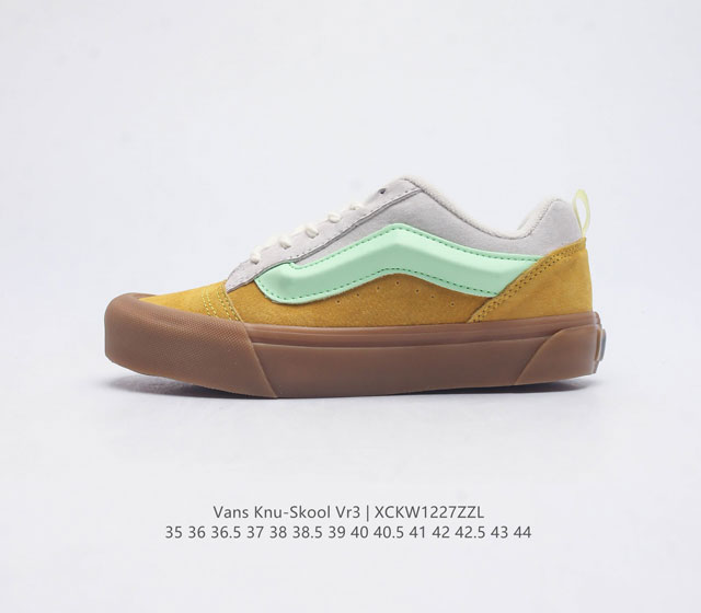 万斯 Vans Knu-Skool Vr3 Lx 面包鞋 坎普尔 茱利安系列低帮复古硫化休闲运动板鞋 肥胖版大logo 要说整个 年最为热门的鞋型之一 面包鞋