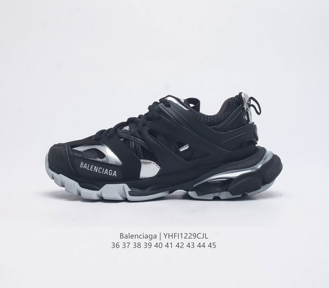 公司级巴黎世家 Balenciaga 巴黎世家runner运动鞋 不含皮运动鞋 网布材质 磨损效果 鞋头边缘印有尺码 背面浮印尺码 外侧印有跑者徽标 鞋舌刺绣b